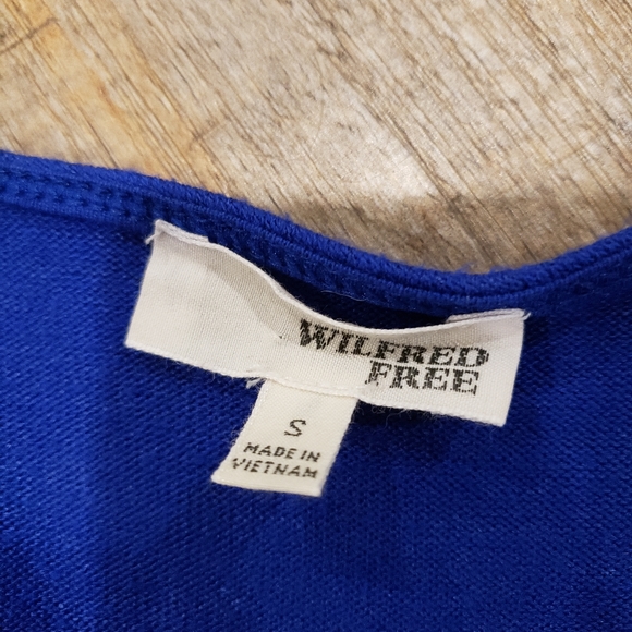 Wilfred free long sleeve, size small - Picture 2 of 2